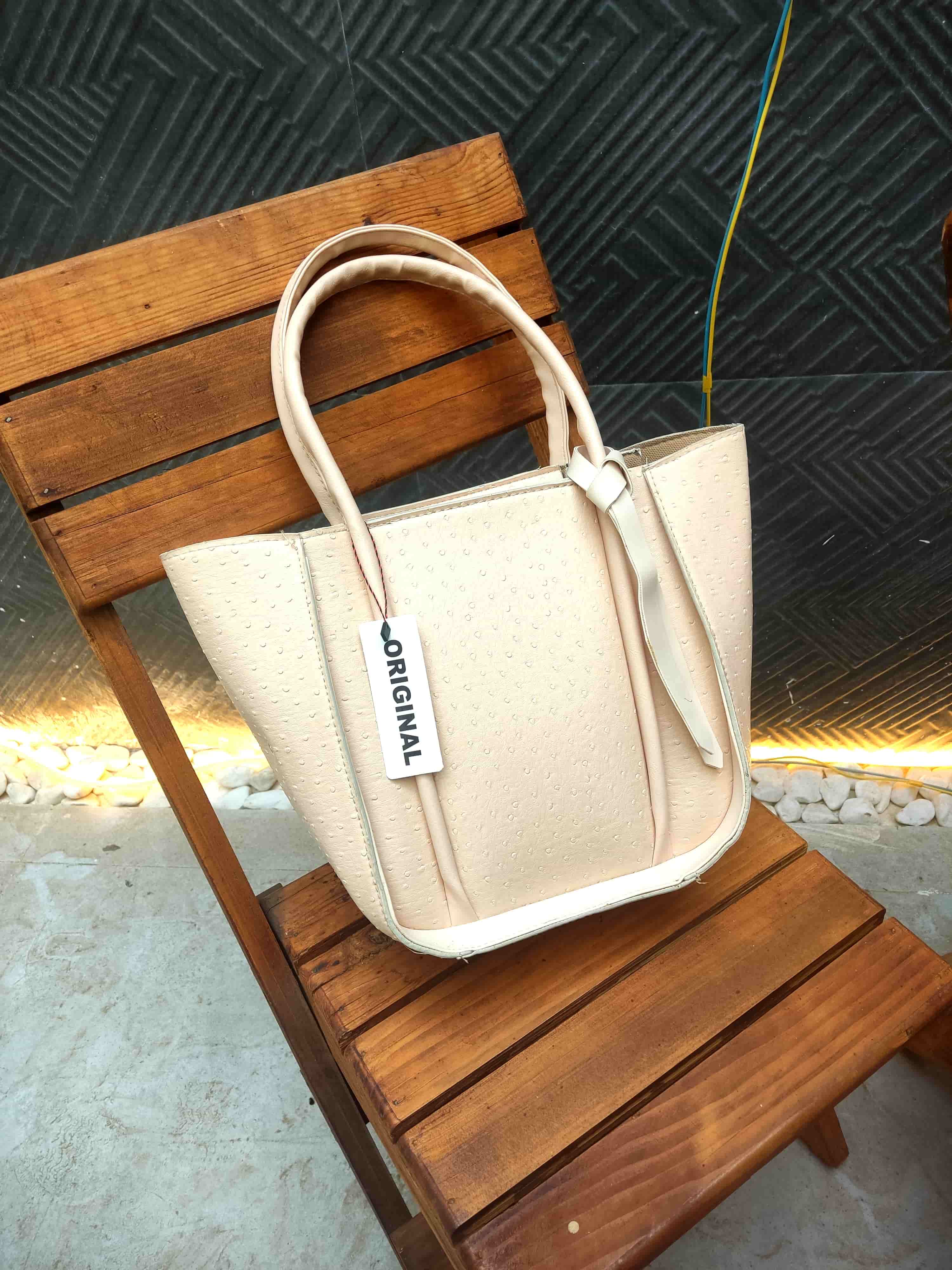 کیف دوشی پاپپونی کرم