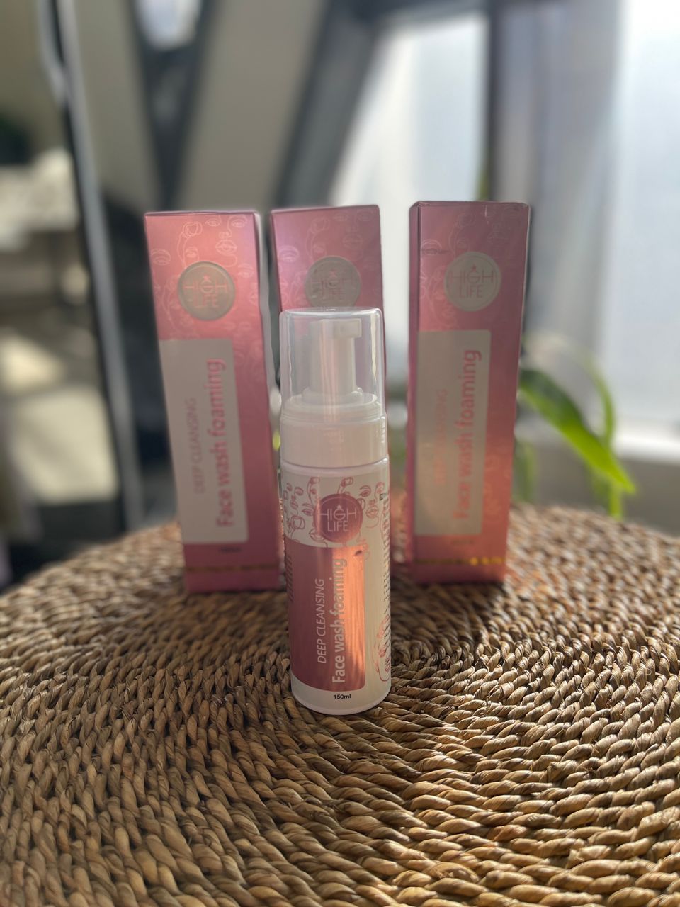 شوینده فومی برند هایلایف